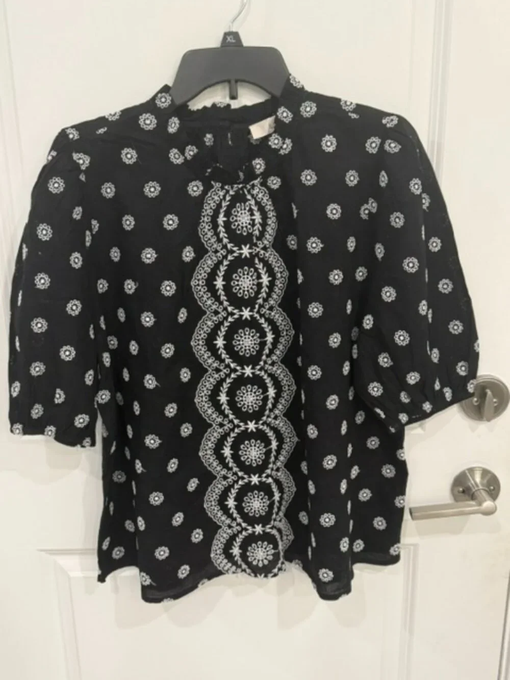 LOFT Black & White Puff Sleeve Embroidered Top